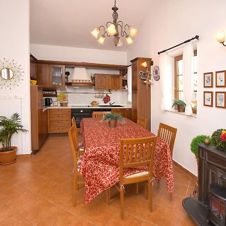 Apartment And Rooms Artina Vodice Esterno foto