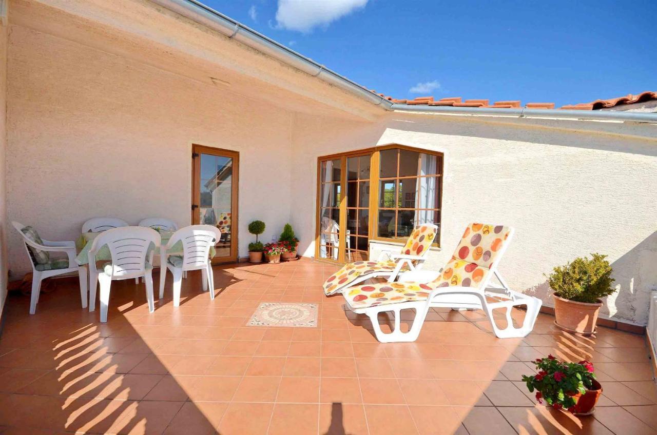 Apartment And Rooms Artina Vodice Esterno foto