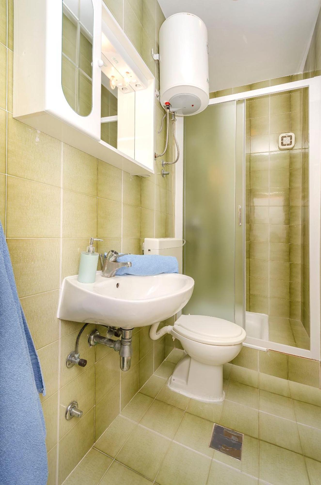 Apartment And Rooms Artina Vodice Esterno foto