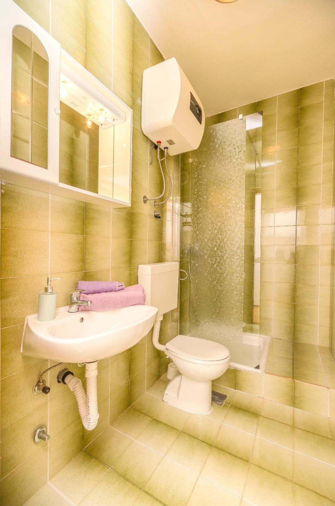 Apartment And Rooms Artina Vodice Esterno foto