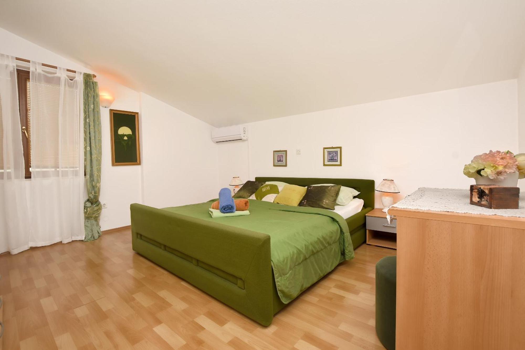 Apartment And Rooms Artina Vodice Esterno foto
